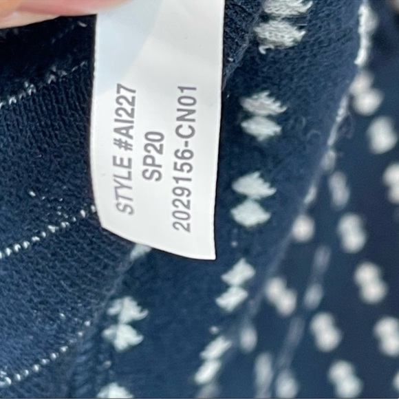 Madewell puff sleeve mock neck top in bowtie jacquard Navy size S - Picture 6 of 6